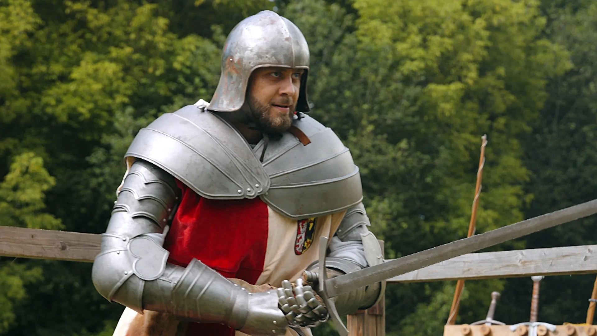 An unconventional duel in the Czech Republic: Alex and Vincent transformed into medieval knights