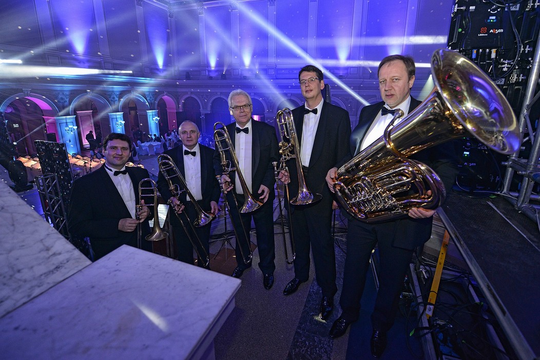 Ples v Rudolfinu 2020 (14)