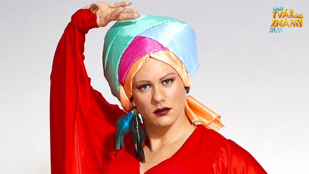 Patrik Děrgel jako Cardi B.