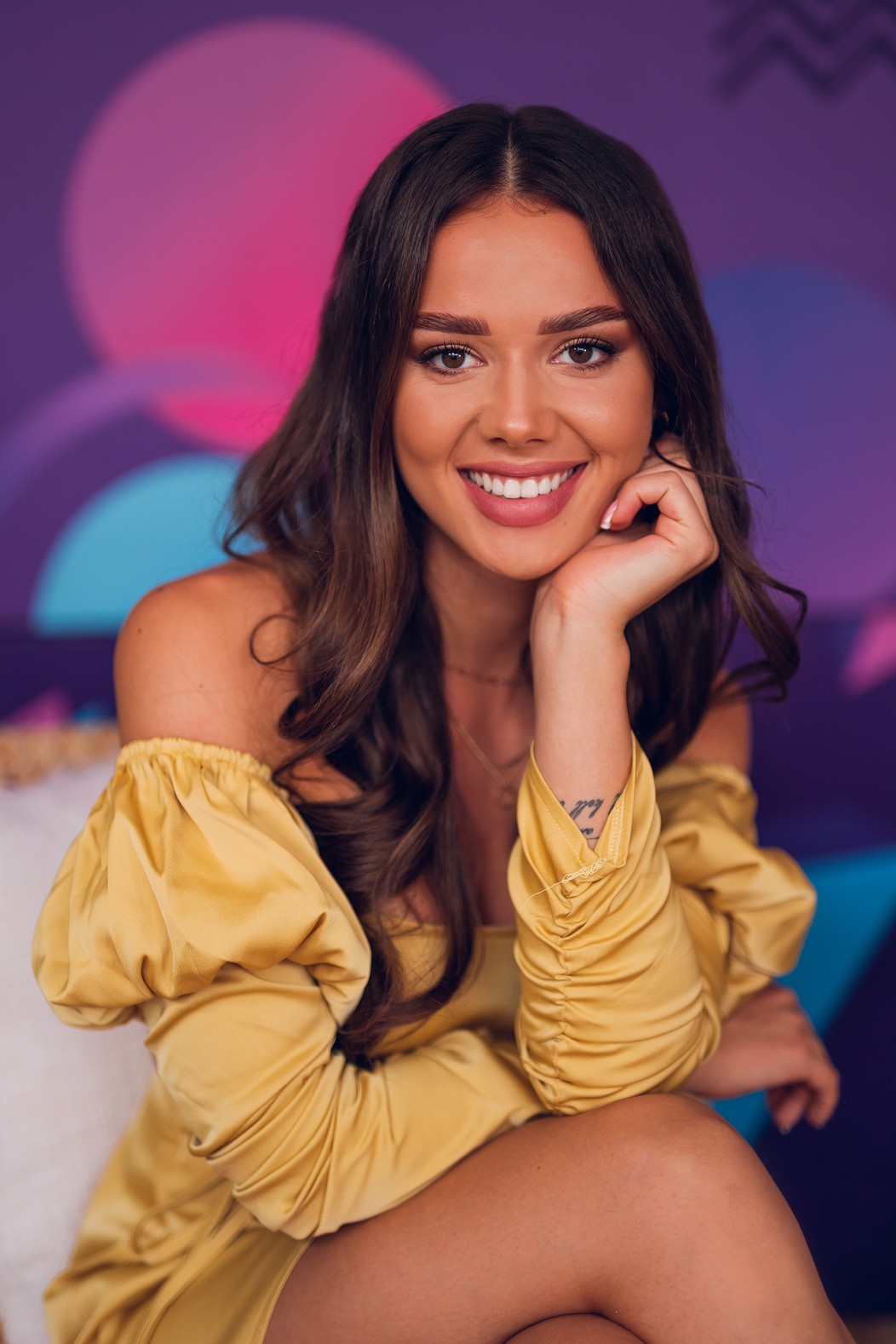 Love Island 2_9KC1720