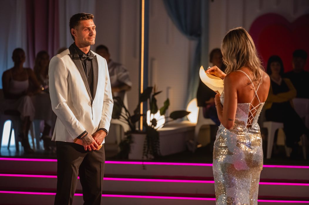 Love Island - čtení dopisů