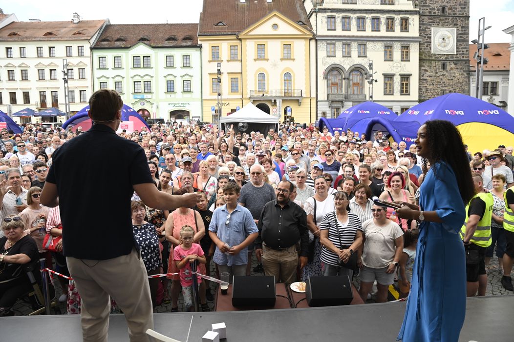 Diváci na Dni s Novou v Klatovech
