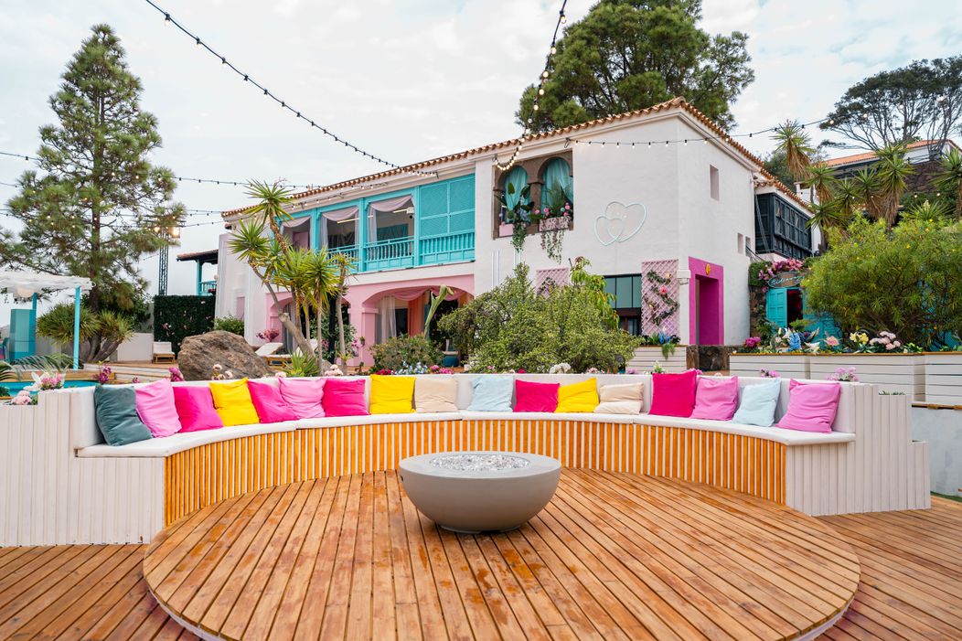 Love Island - ohniště