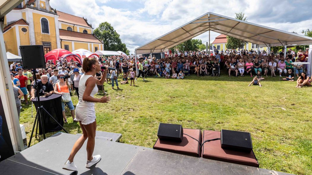 Šárka Vaňková zazpívala na Dni s Novou v Chlumu u Třeboně