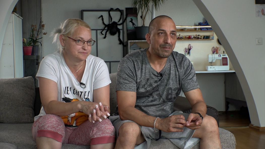Rodina se do Německa přestěhovala díky Gojovu kolegovi, který mu nabídl práci.