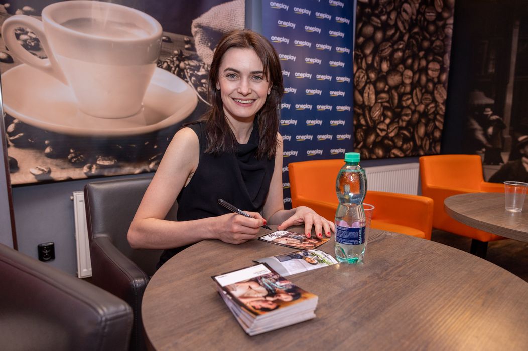 Sarah Haváčová rozdávala autogramy