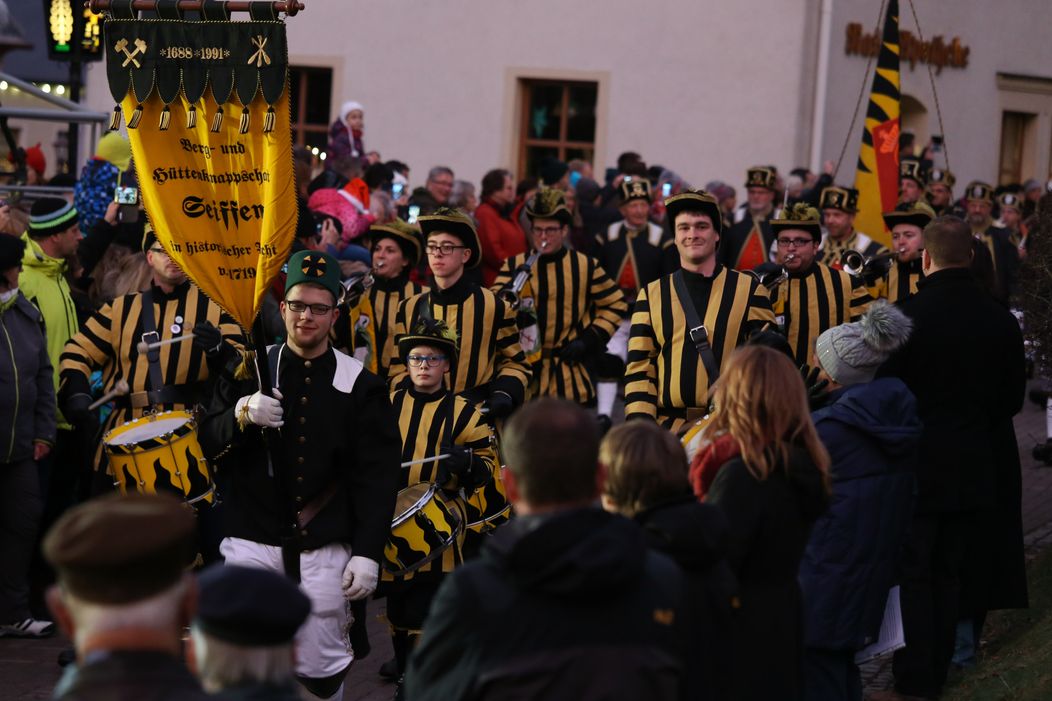 Bergparade-Seiffen-Touristinfo (3)
