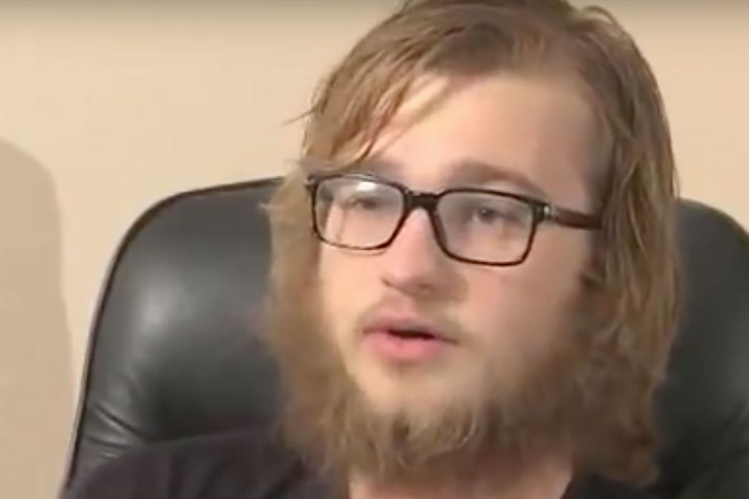 Angus T. Jones - Jake Harper