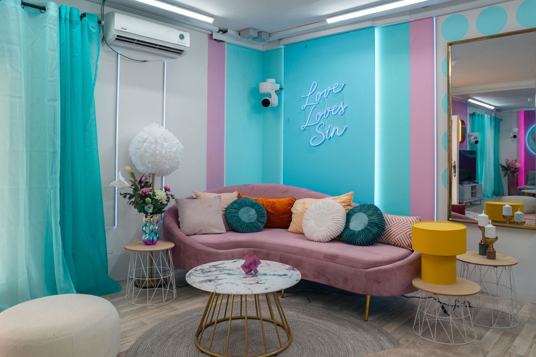 Love Island - gauč