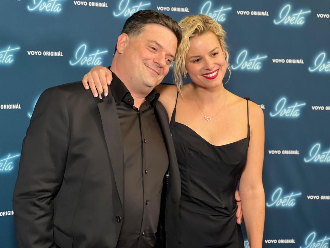 Patricie Pagáčová a Filip Rajmont na premiéře Ivety