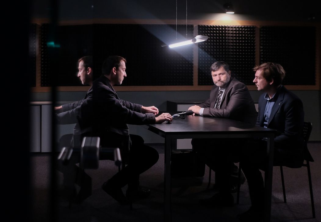 Odznak Vysočina Krmítko (29) - M.Hofmann (kpt. Bach), J.Hrušínský (právník - otec kpt.Kociána)