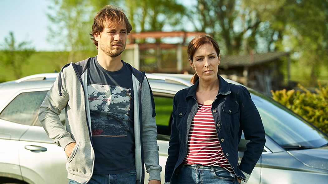 Policie Modrava_Filip Tomsa_ Soňa Norisová
