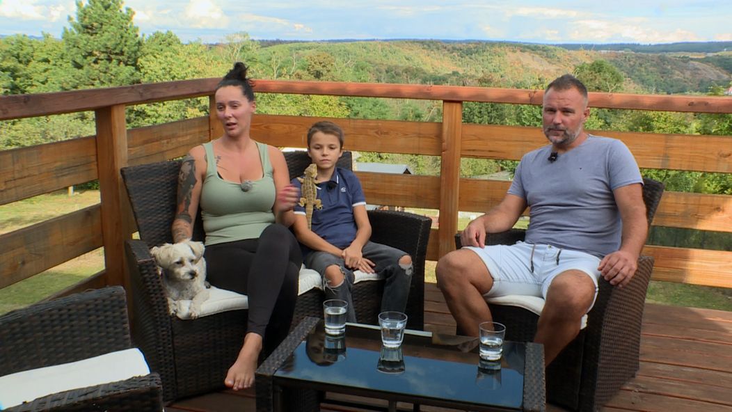 Druhá rodina bydlí v Moravském Krumlově v moderně zařízeném domě.