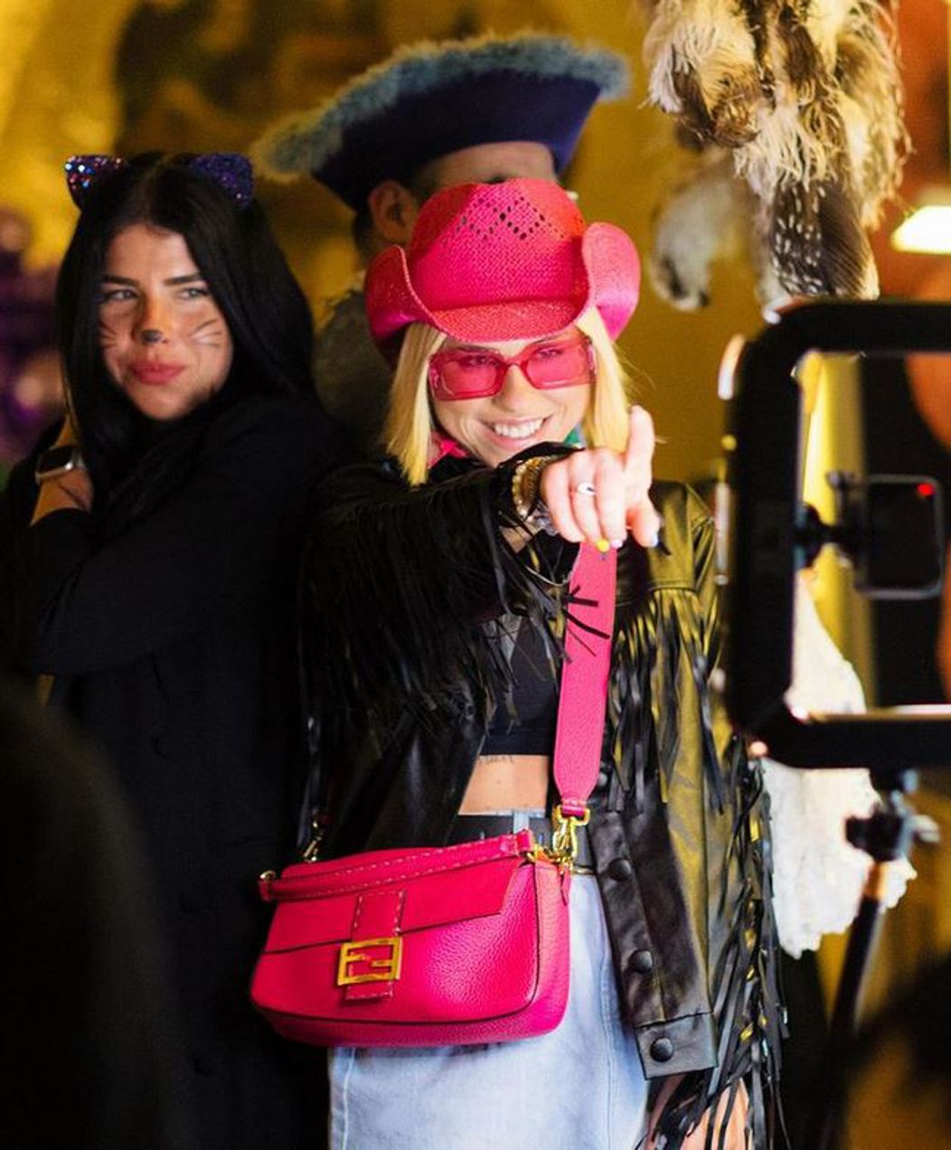 V kostýmu se předvedla i influencerka Mariana Prachařová