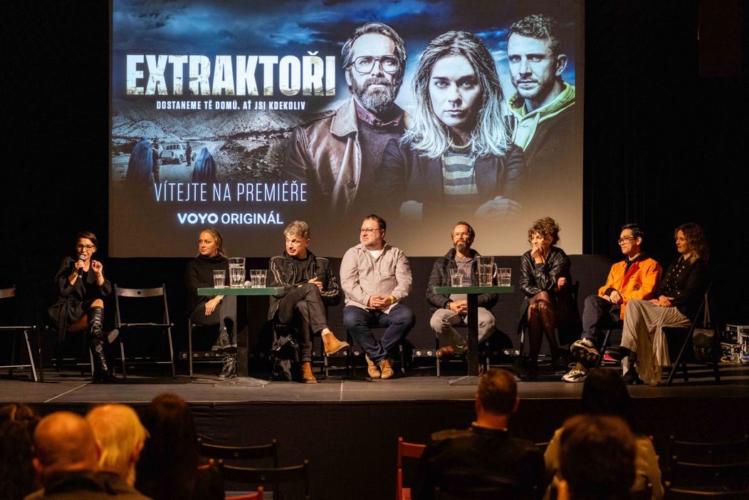 Projekce Extraktorů a debata s tvůrci