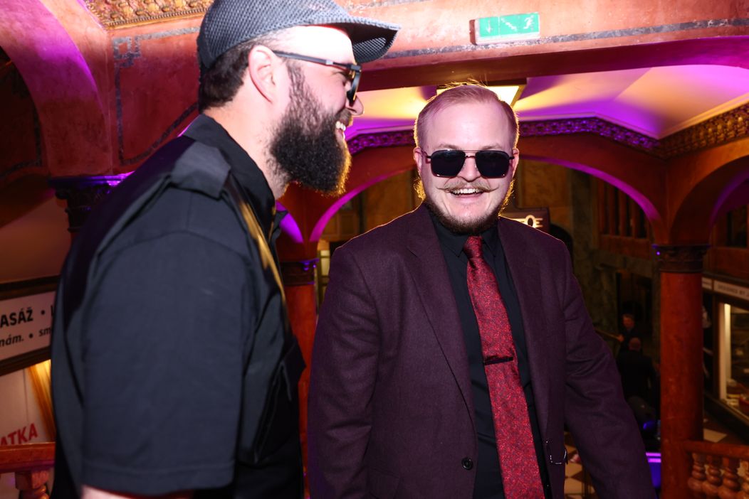 Artur Štaidl na premiéře série Iveta