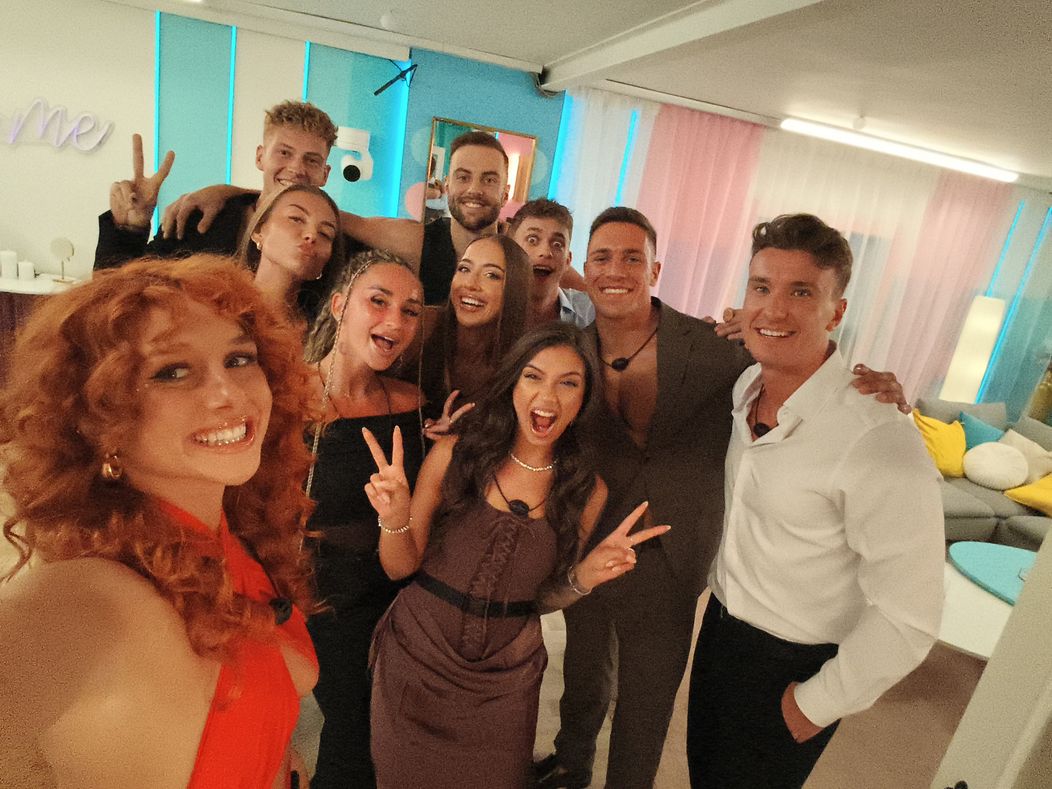 Selfie všech srdíček ve vile.