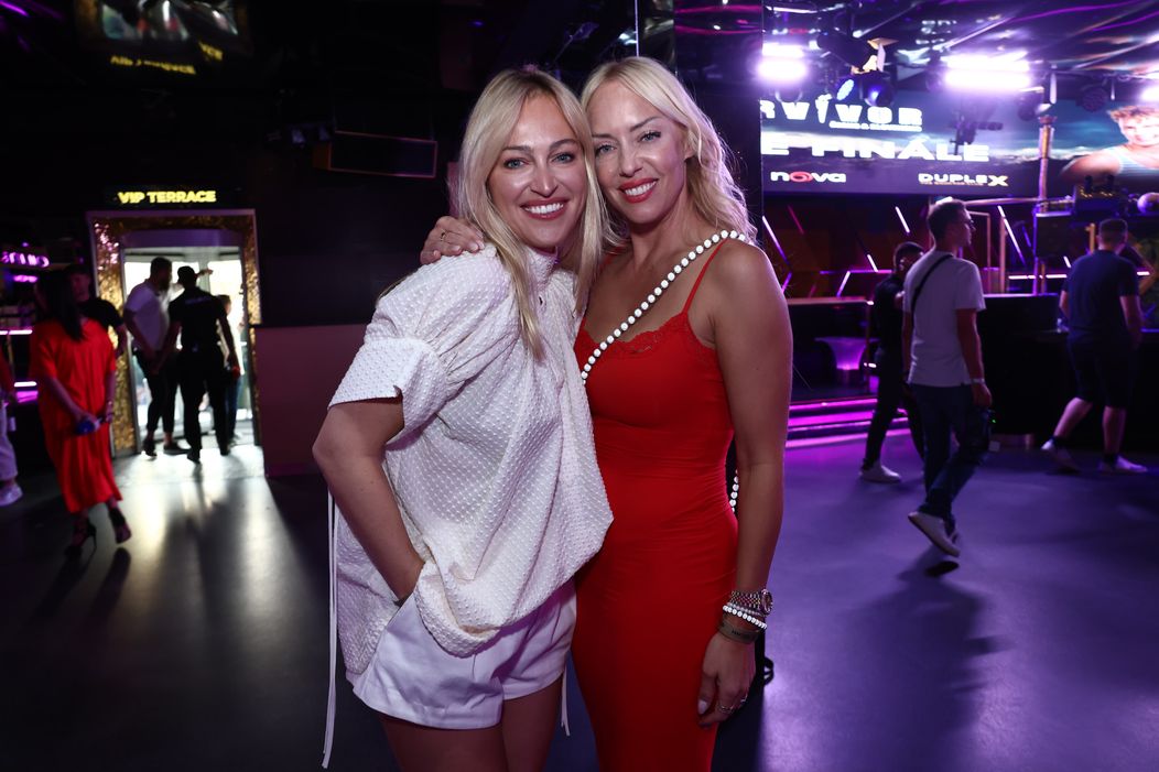 Manželka Ondřeje Novotného Renata Novotná Langmannová s účastnicí Survivora Kate