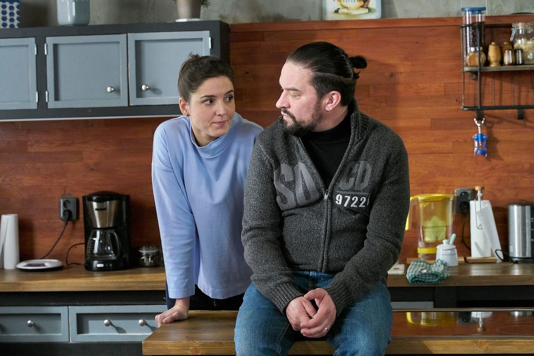 Markéta Stehlíková jako Karla a Kryštof Rímský jako Mára v seriálu Ulice