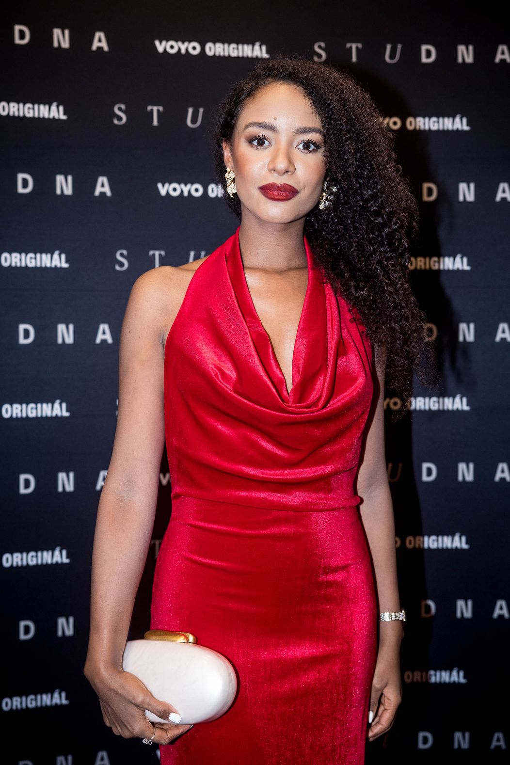 Rebecca Diatilová na premiéře Studny v Lucerně