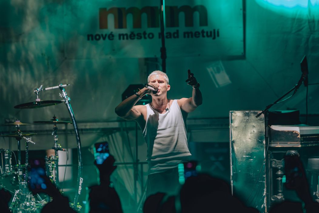Zpěvák Sebastian měl v publiku podporu, dorazila jeho tchyně.