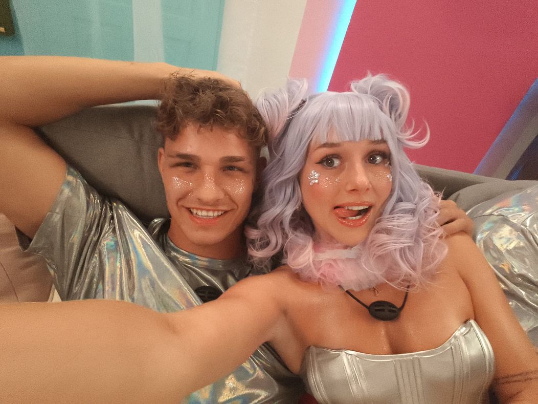 Viki a Honza si party užili plnými doušky.