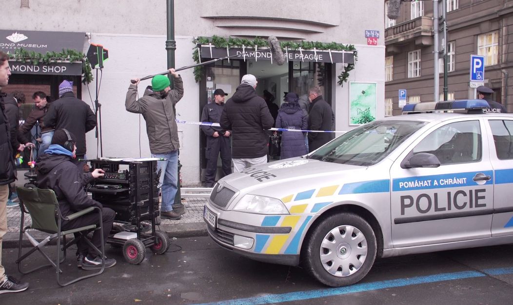 Kde můžete potkat Štáfka, Prachaře, Kajnarovou nebo Adamczyka? Tady natáčejí! - 2