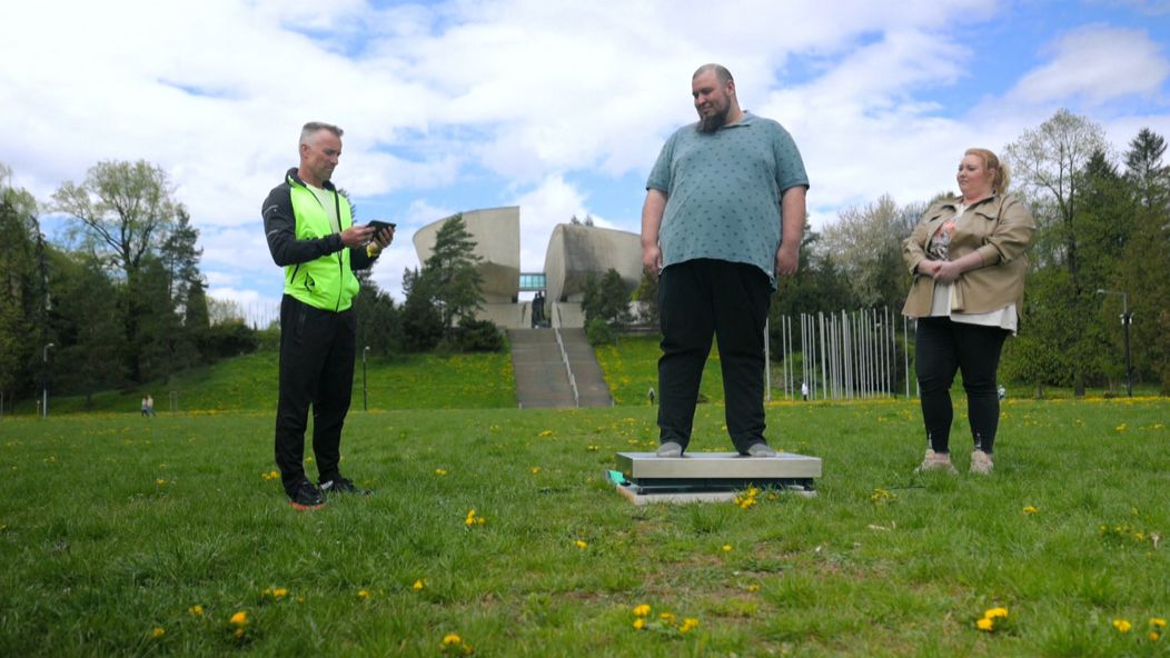 Rudo váží téměř 190 kilogramů.