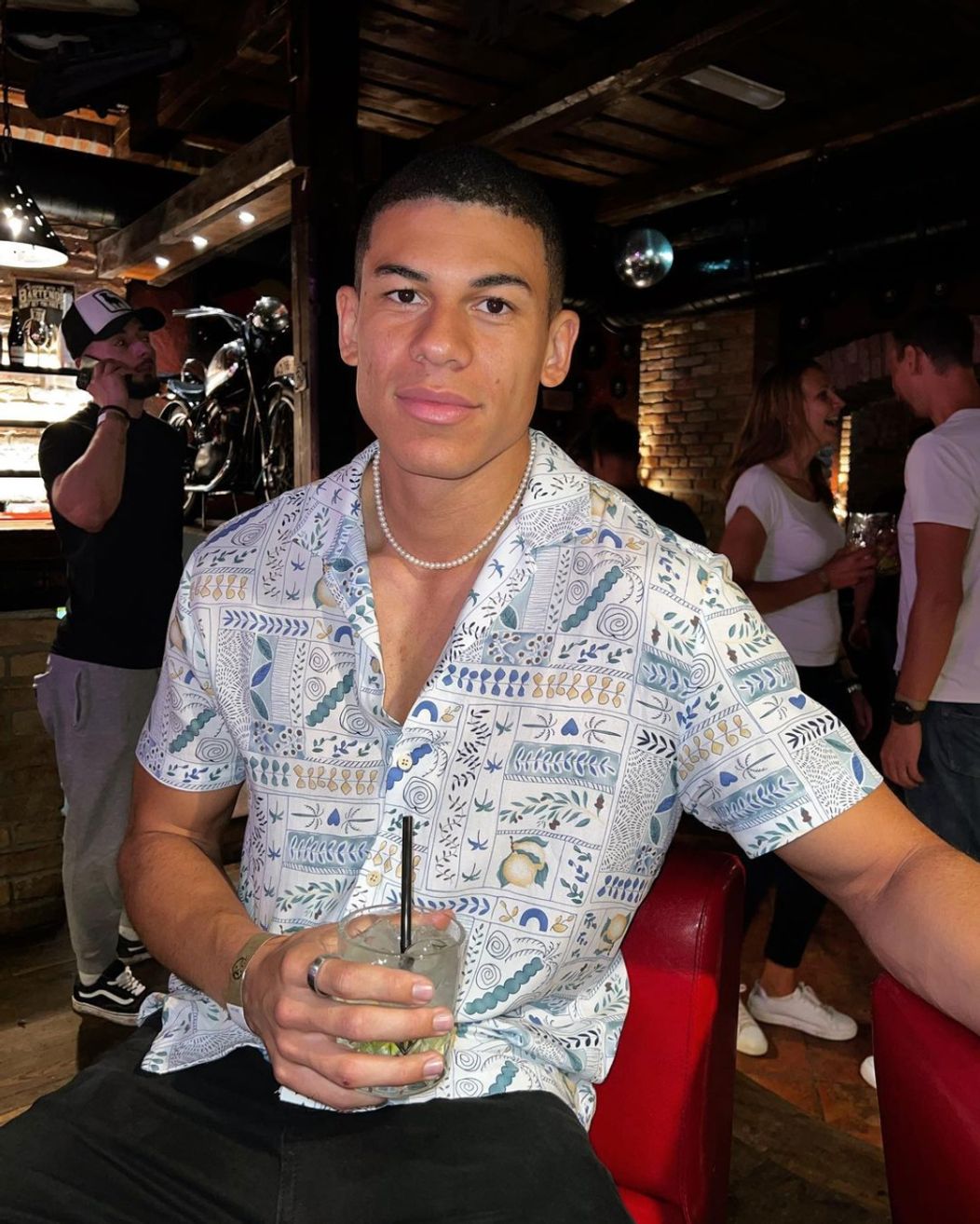 Love Island Claude (3)