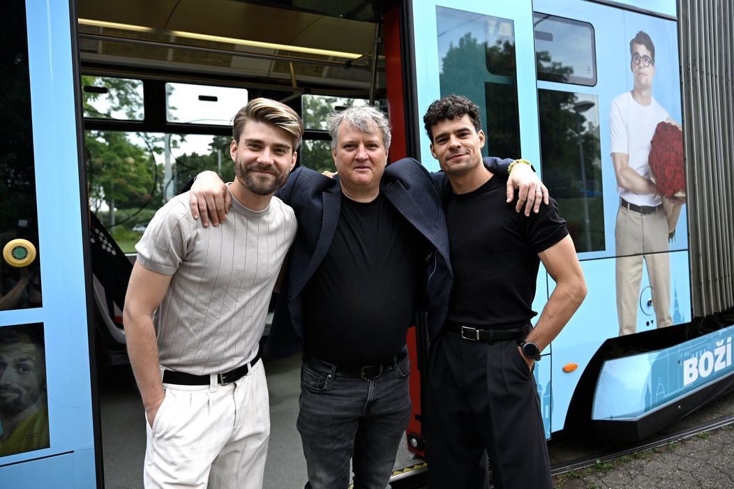 Marek Lambora, Tomáš Jeřábek a Filip Březina na premiéře Božího plánu