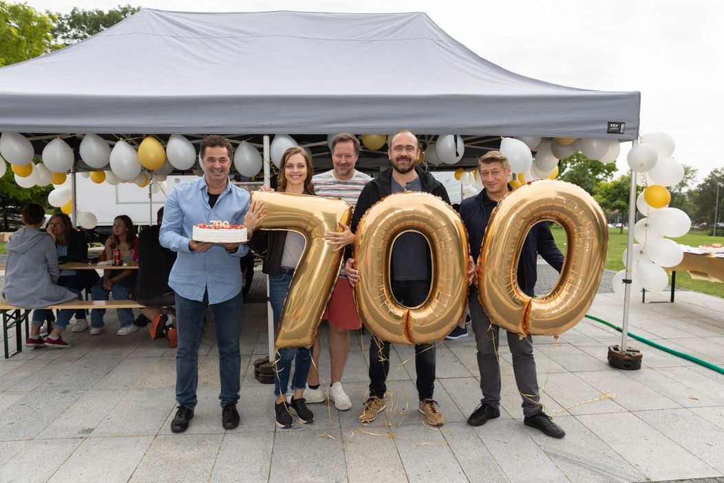 Specialisté - 700 dní na place