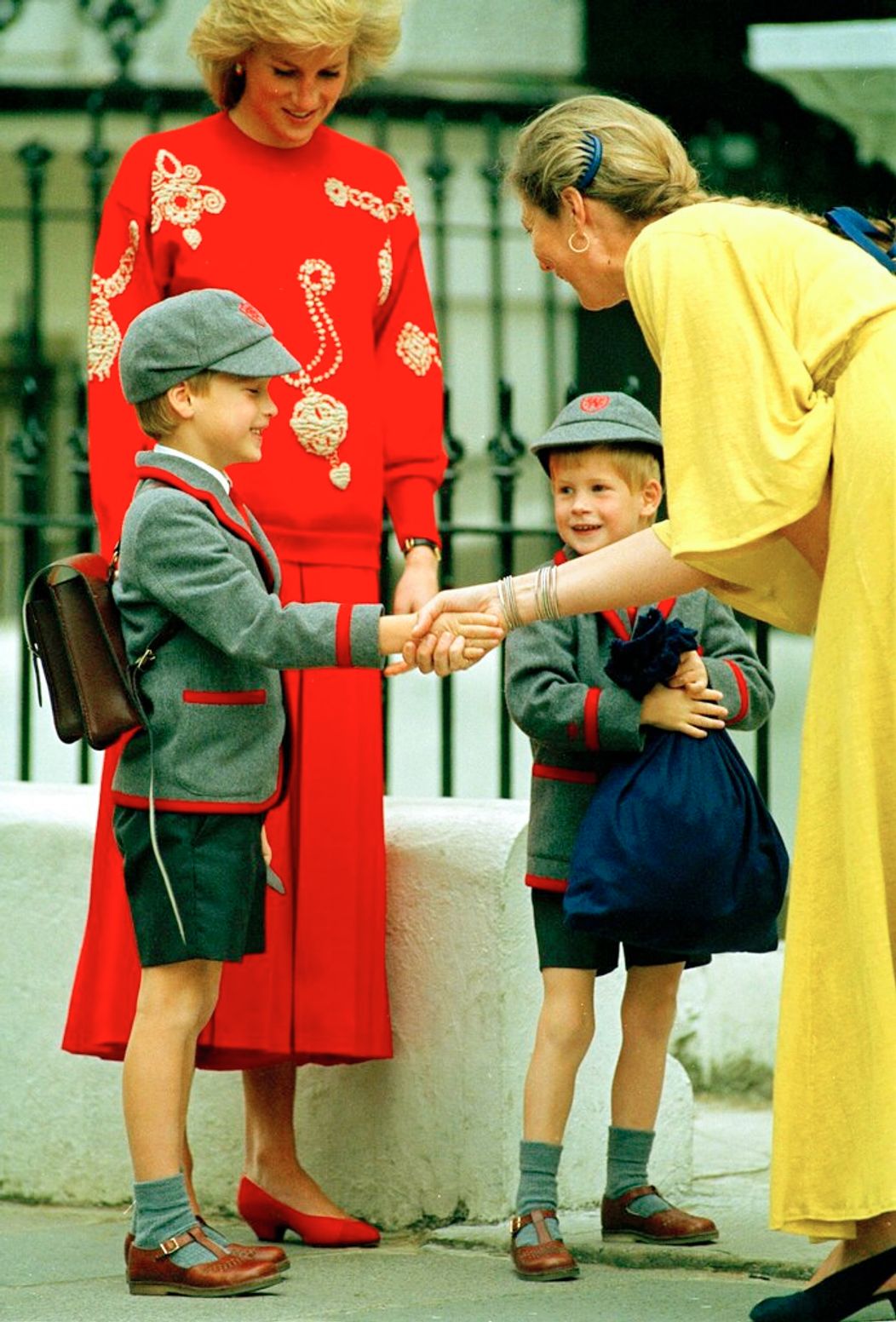 Princezna Diana vede prince Harryho a Williama do školy, 11. září 1989
