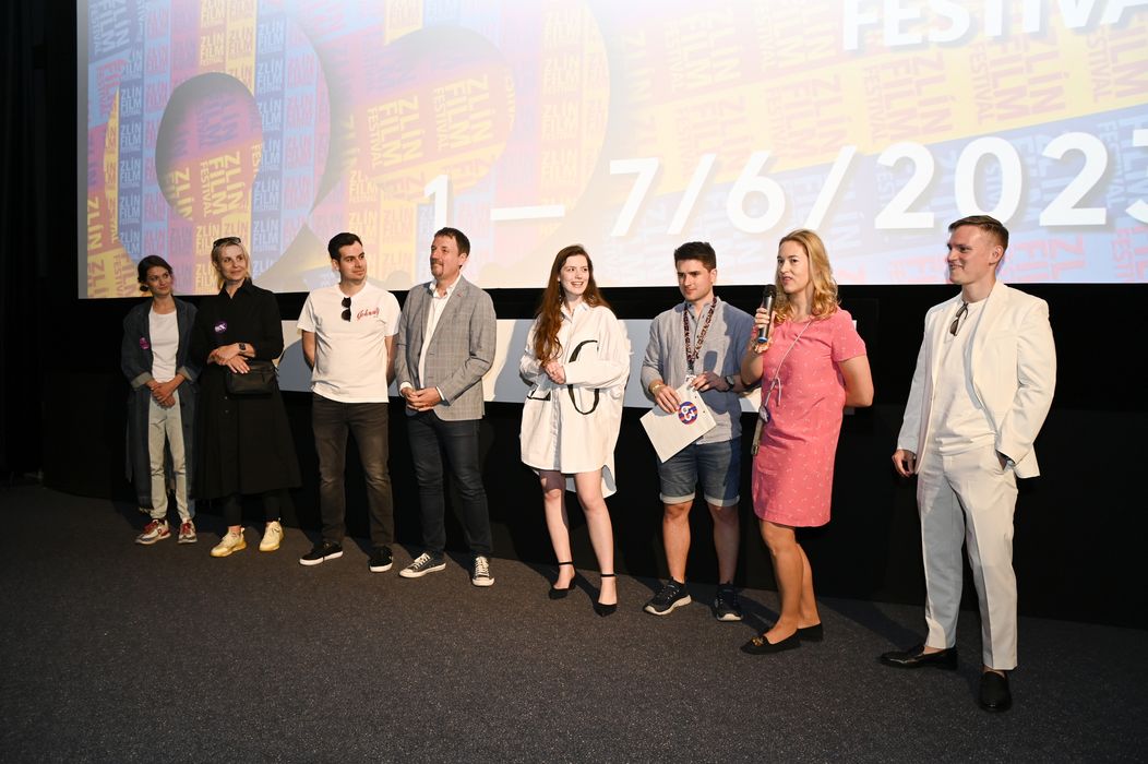 seriál Sex O'Clock promítání