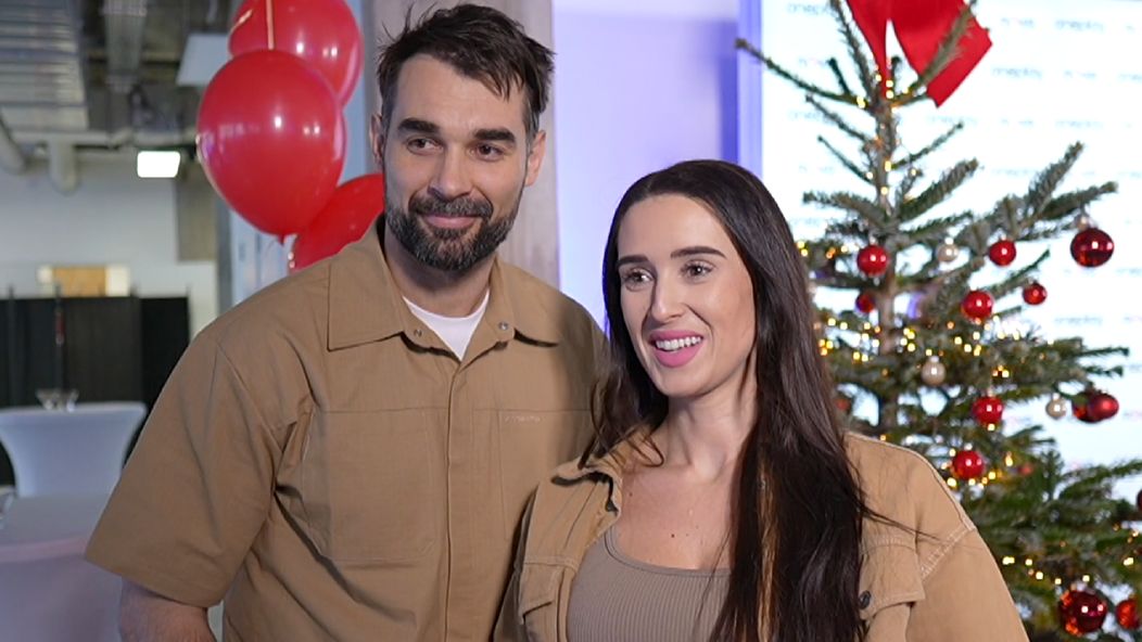 Zamilovaní Besky a Adam Vacula na tiskové konferenci TV Nova