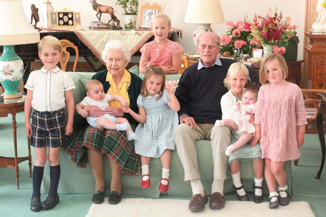 Unikátní fotky prince Philipa s rodinou - 3