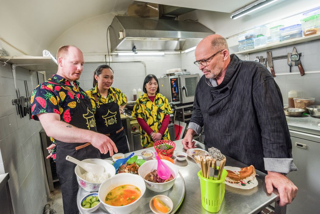 Pohlreichův souboj restaurací - Nha hai hahn 2023 7