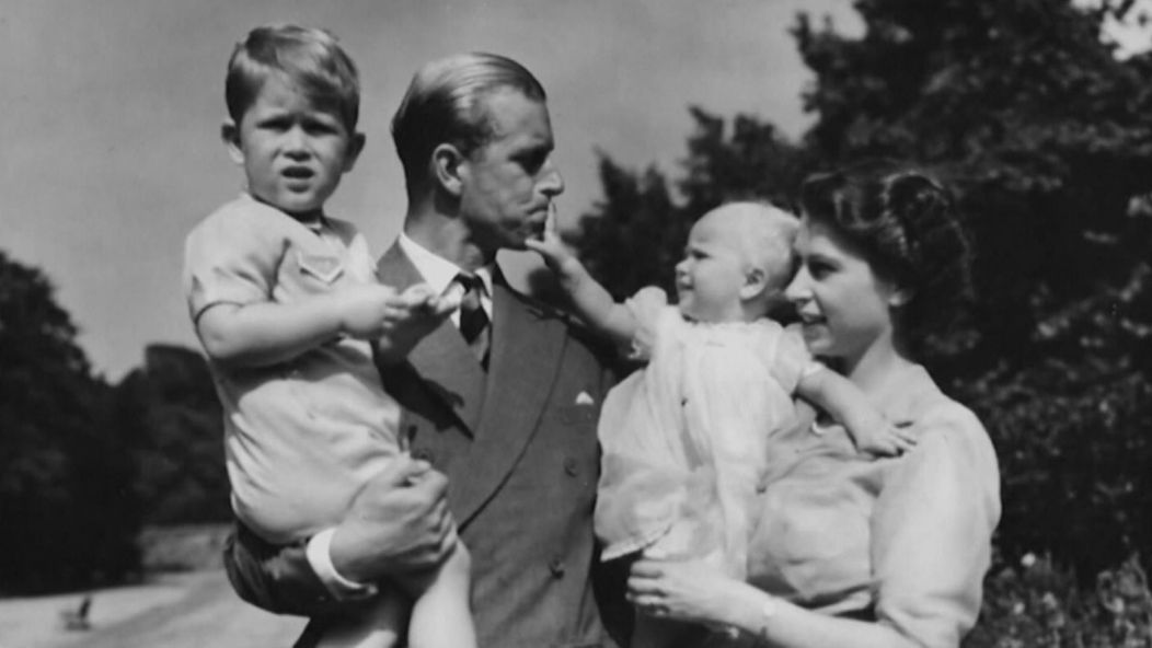 Životní příběh manželství královny Alžběty a prince Charlese