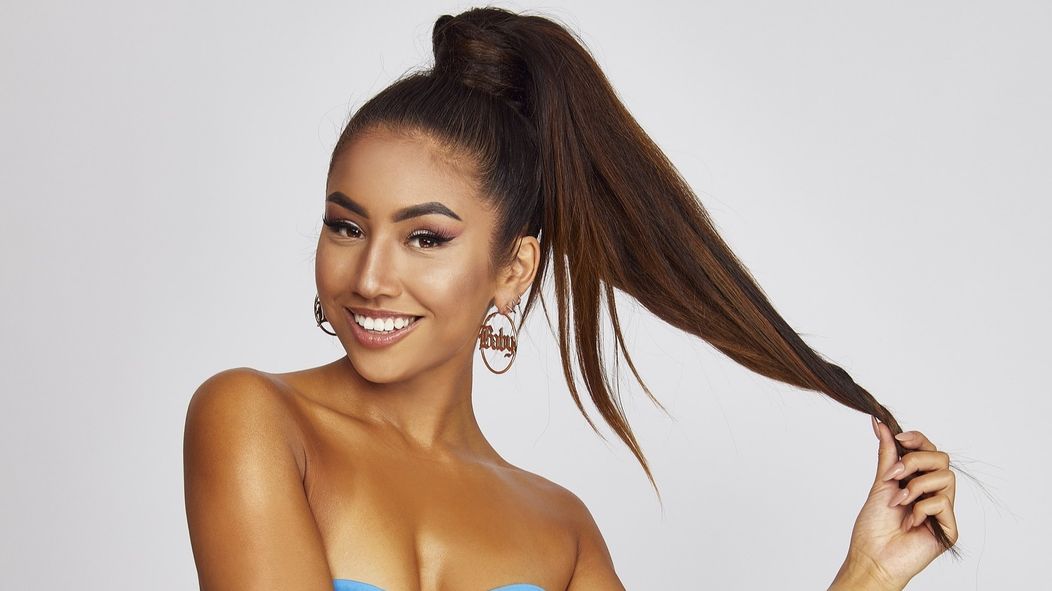 Love Island Venis 5 (cropped)