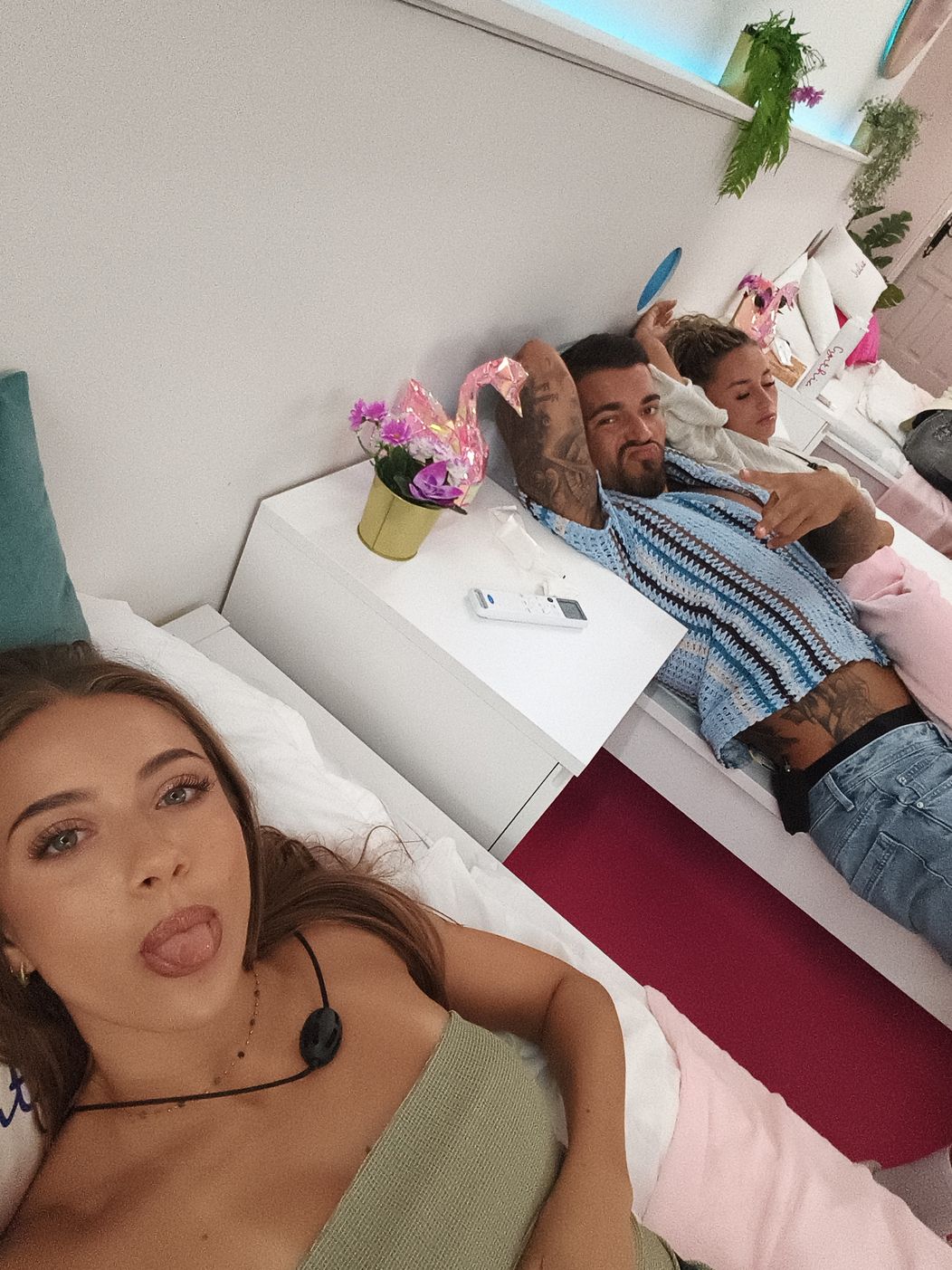 Love Island (6)