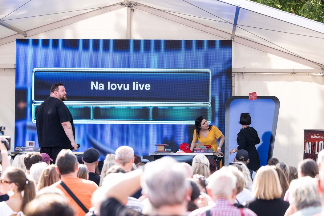Na lovu live - návštěvníci Dne s novou si troufli vyzvat na souboj Belladonnu