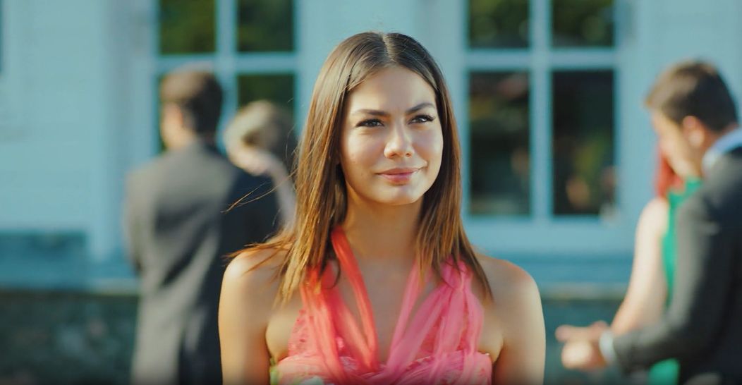 Demet Özdemir - Zasněná láska 2