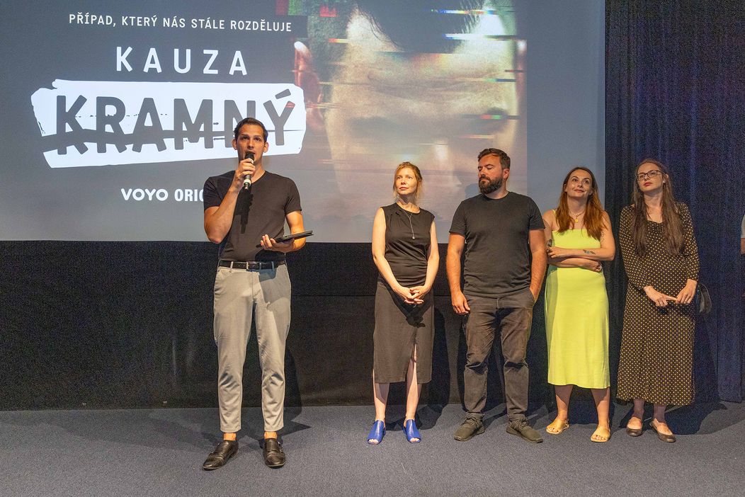 Projekce české dokumentární série Kauza Kramný