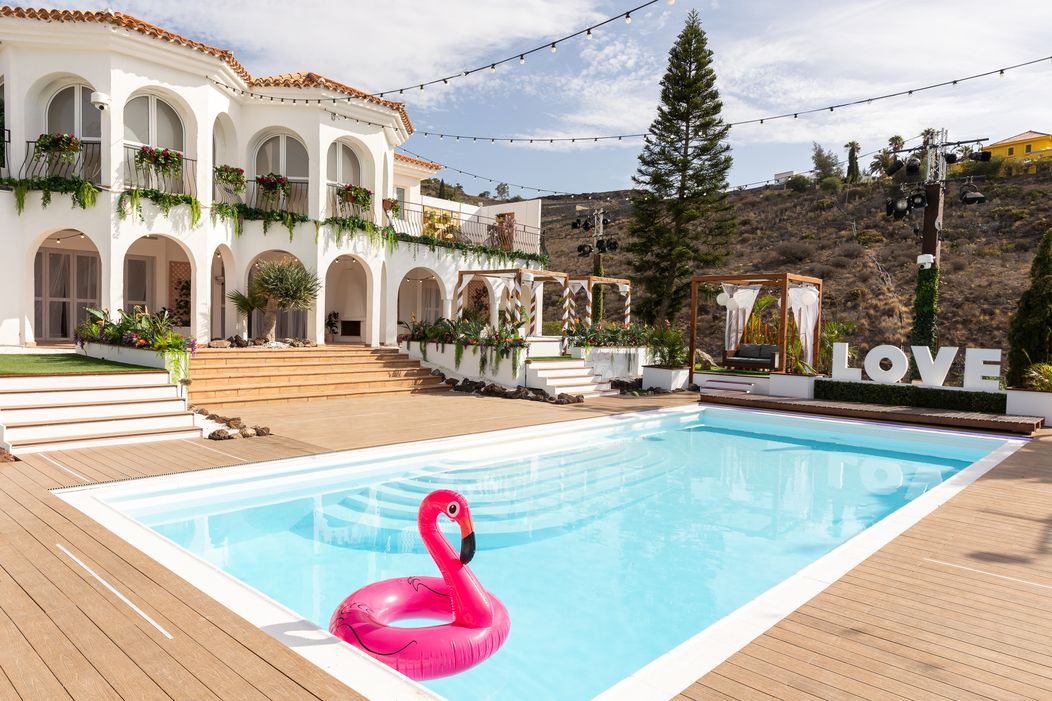 Love Island Vila (4)