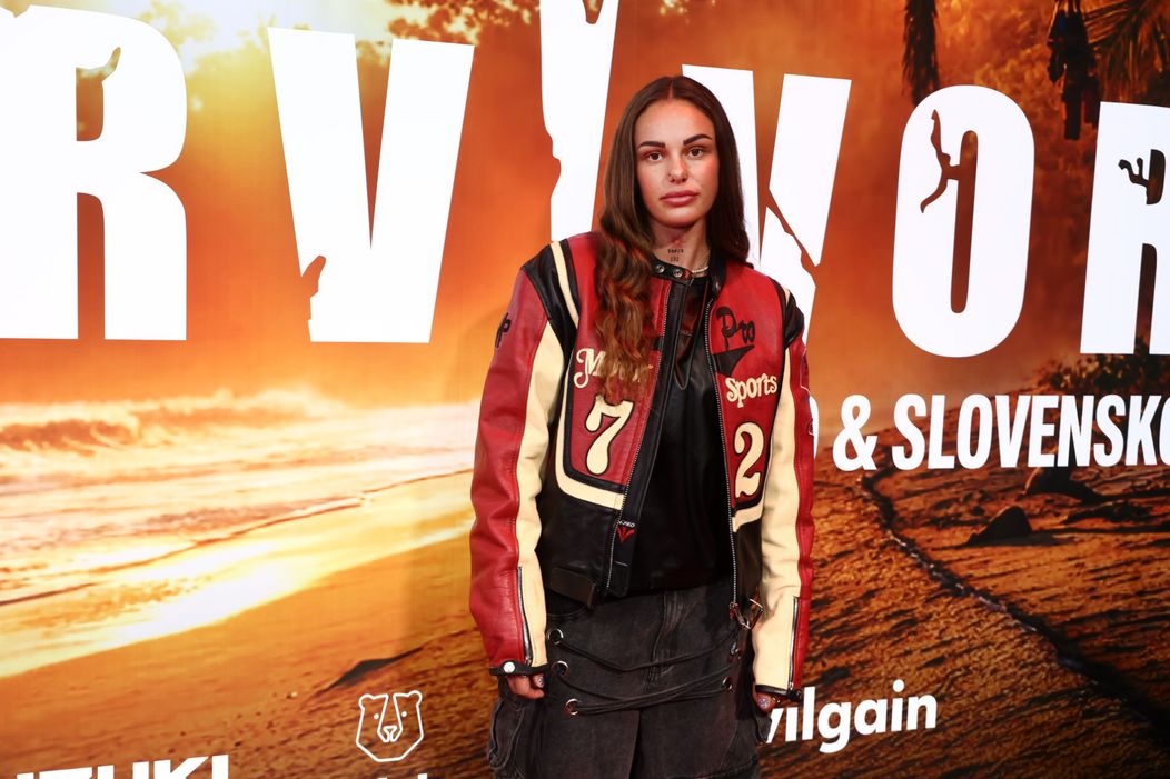 Alžběta Levínská u fotostěny