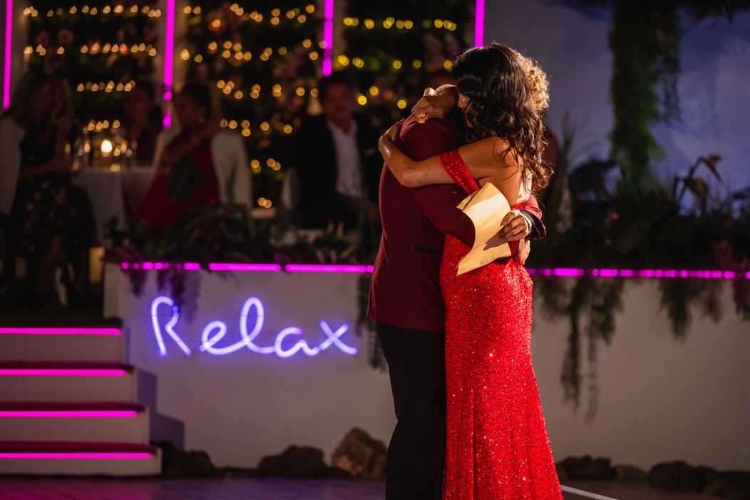 Love Island - čtení dopisů 02