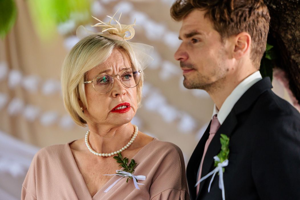 Jana Švandová a Petr Buchta v seriálu Bratři a sestry