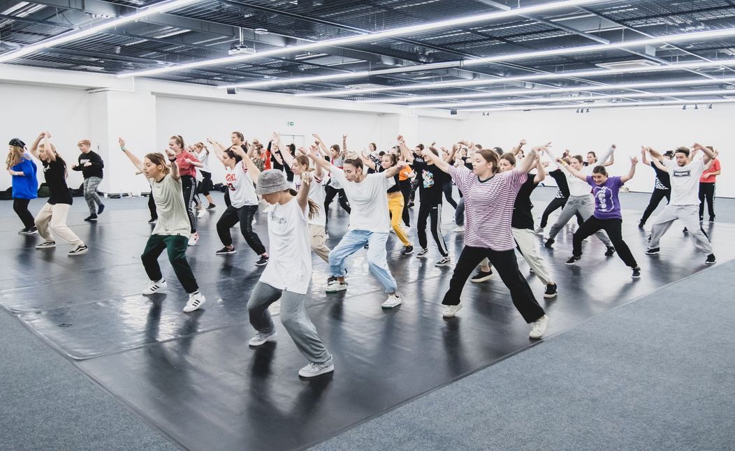 DANCELife