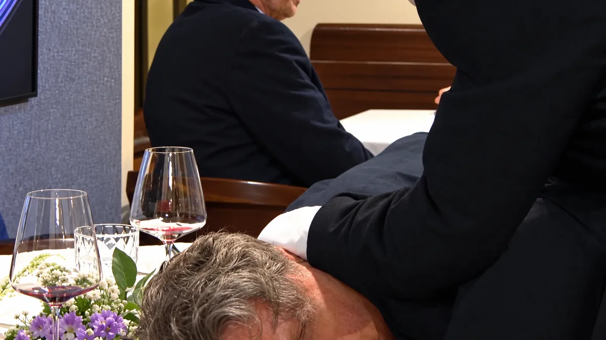 Ve čtvrtek dojde v Ulici k velké potyčce. Někdo skončí na stole