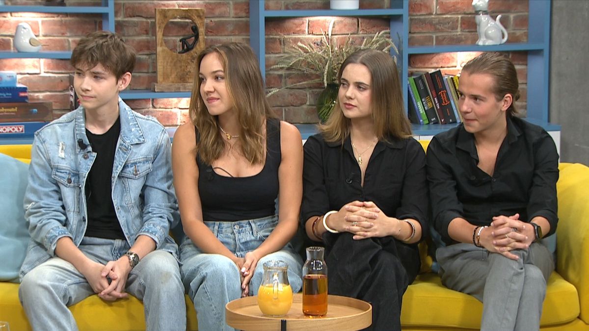 Mladým hercům z Ulice se upravuje scénář: Přizpůsobuje se jejich slovníku |  TV Nova