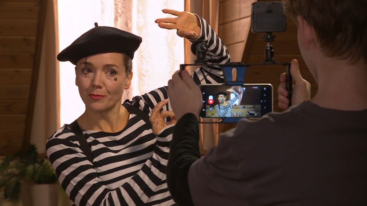 Středeční Ulice: Soňa jako mim, naštvaná Linda a nečekaná nabídka